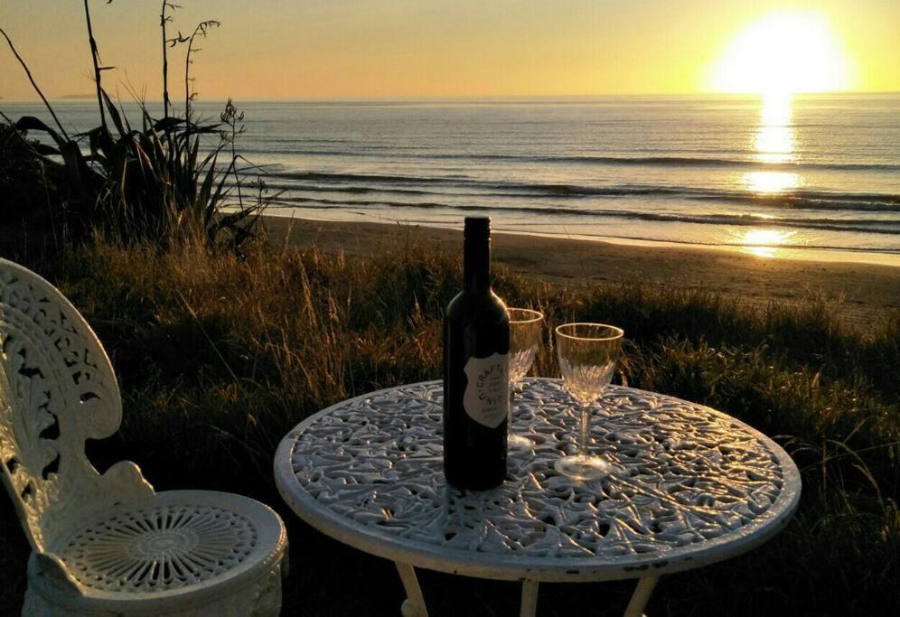 פאראפאראומו Beachfront Bliss מראה חיצוני תמונה